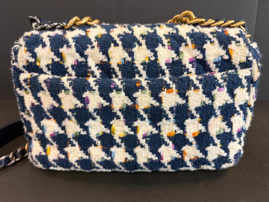 CHANEL 19 Flap Bag - 6