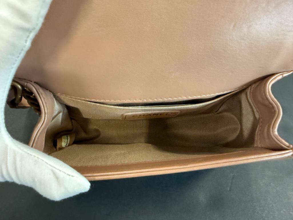CHANEL Boy Flap bag - 12