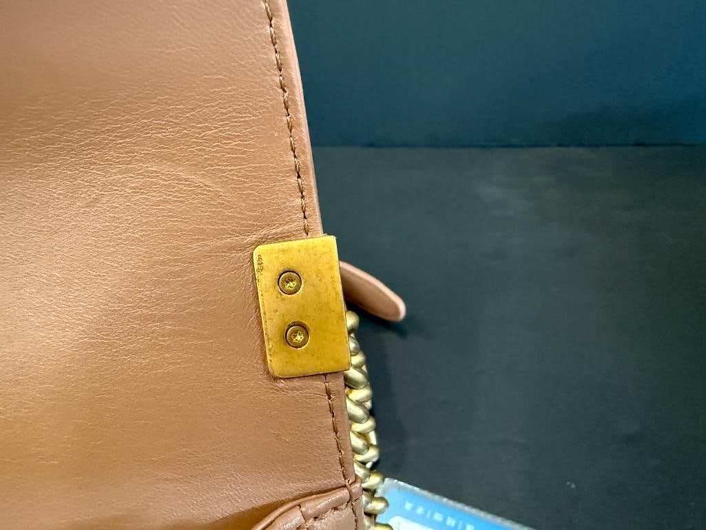 CHANEL Boy Flap bag - 18