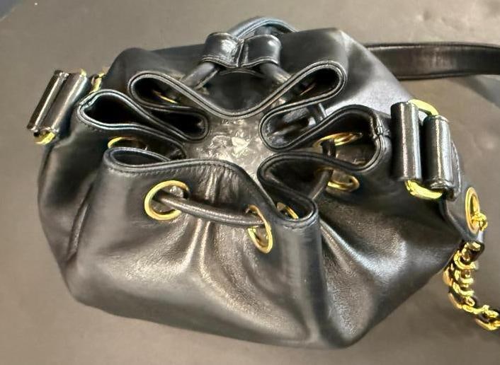 CHANEL Bucket Bag - 11
