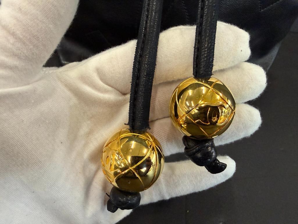 CHANEL Bucket Bag - 5