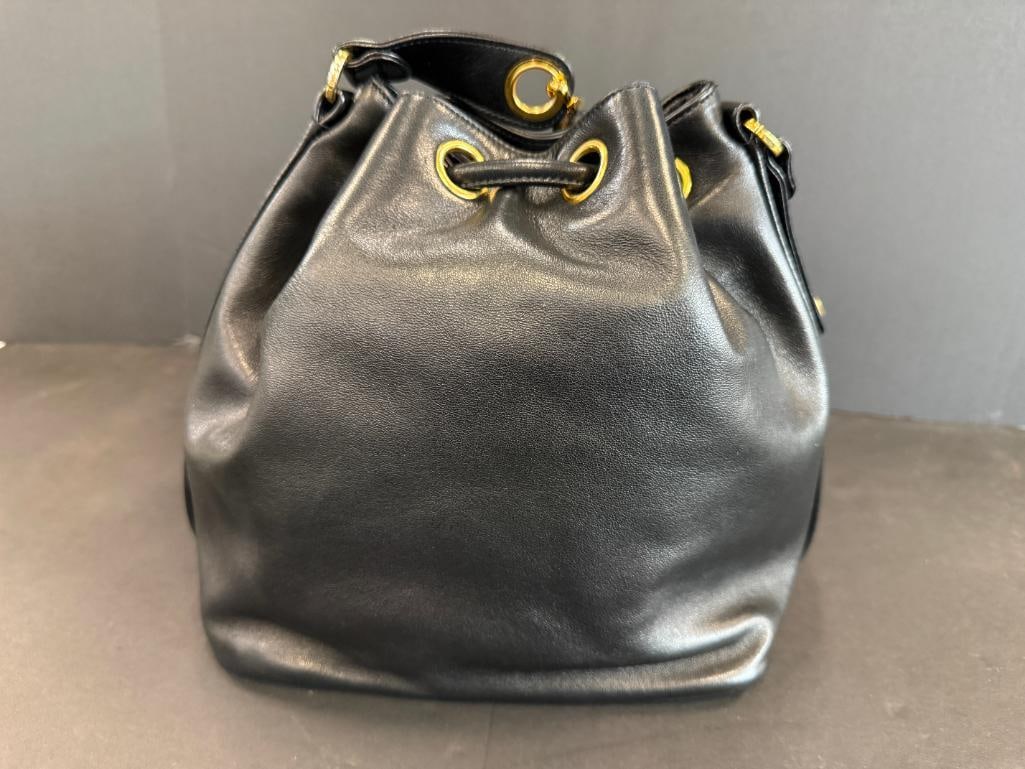 CHANEL Bucket Bag - 7