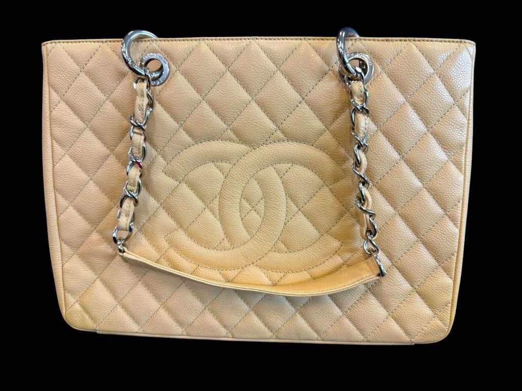 CHANEL Quilted Grand Shopping Tote bag: CHANEL Quilted Caviar Grand Shopping Tote bag. Serial # 15937661. Includes entrupy C.O.A. Approx. 14 x 10 x 5 inches. Provenance: From an Italian collector.