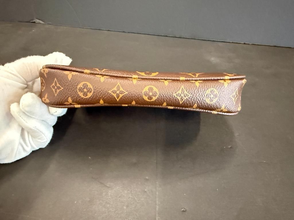 Louis Vuitton Monogram Pochette - 11