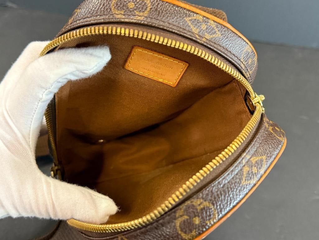 Louis Vuitton Monogram Pochette - 10