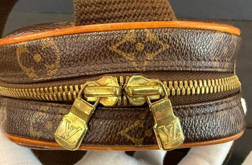 Louis Vuitton Monogram Pochette - 3
