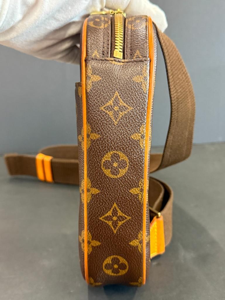 Louis Vuitton Monogram Pochette - 4