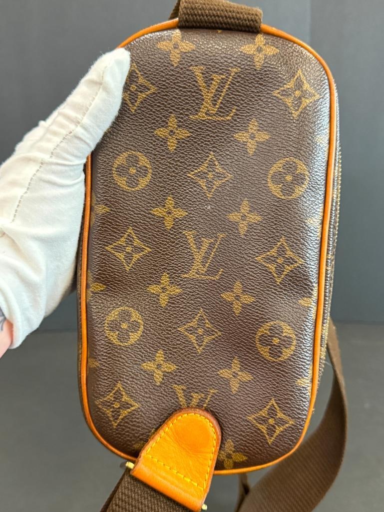 Louis Vuitton Monogram Pochette - 6