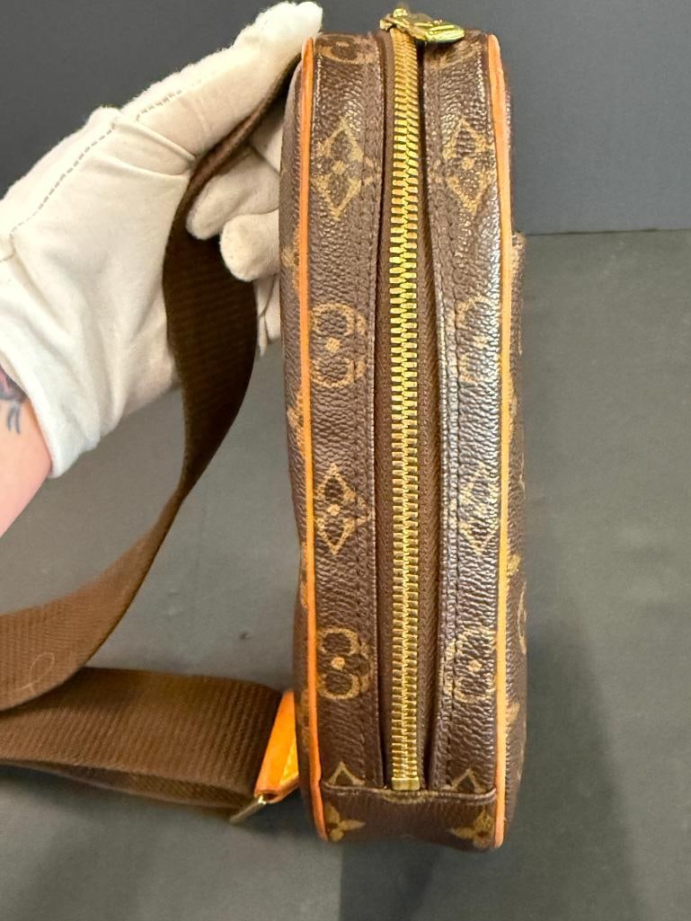 Louis Vuitton Monogram Pochette - 8