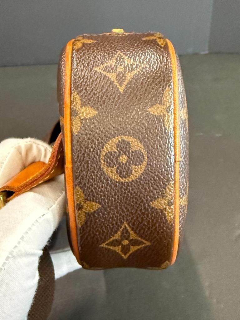 Louis Vuitton Monogram Pochette - 9