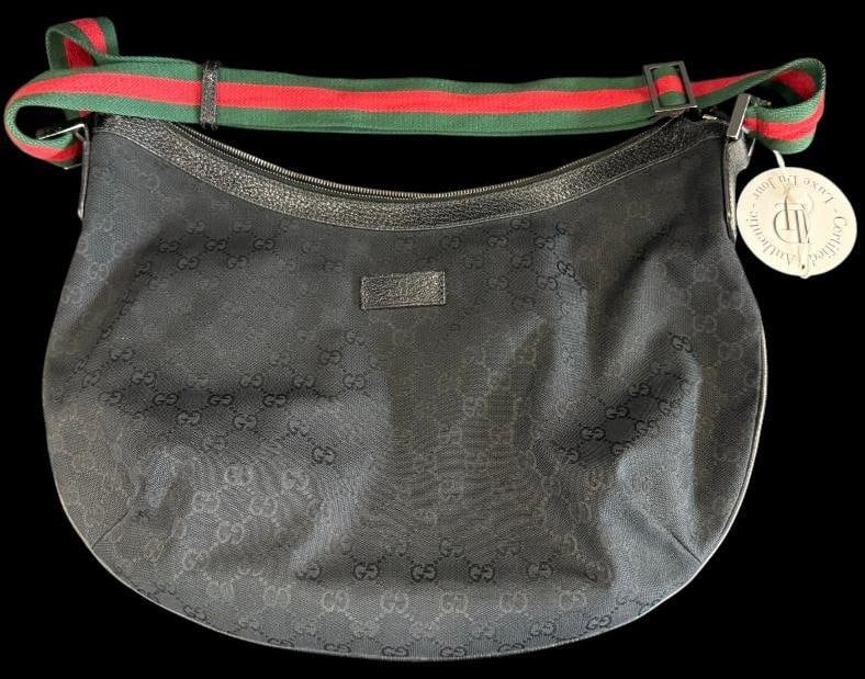 Gucci Saddle Zip Messenger Bag: Gucci Saddle Zip Messenger Bag. Serial # 189752 204046 and QR code. Certified Authentic by Luxe Du Jour. Approx. 17 x 12 x 1 inches.Provenance: From an Italian collector.