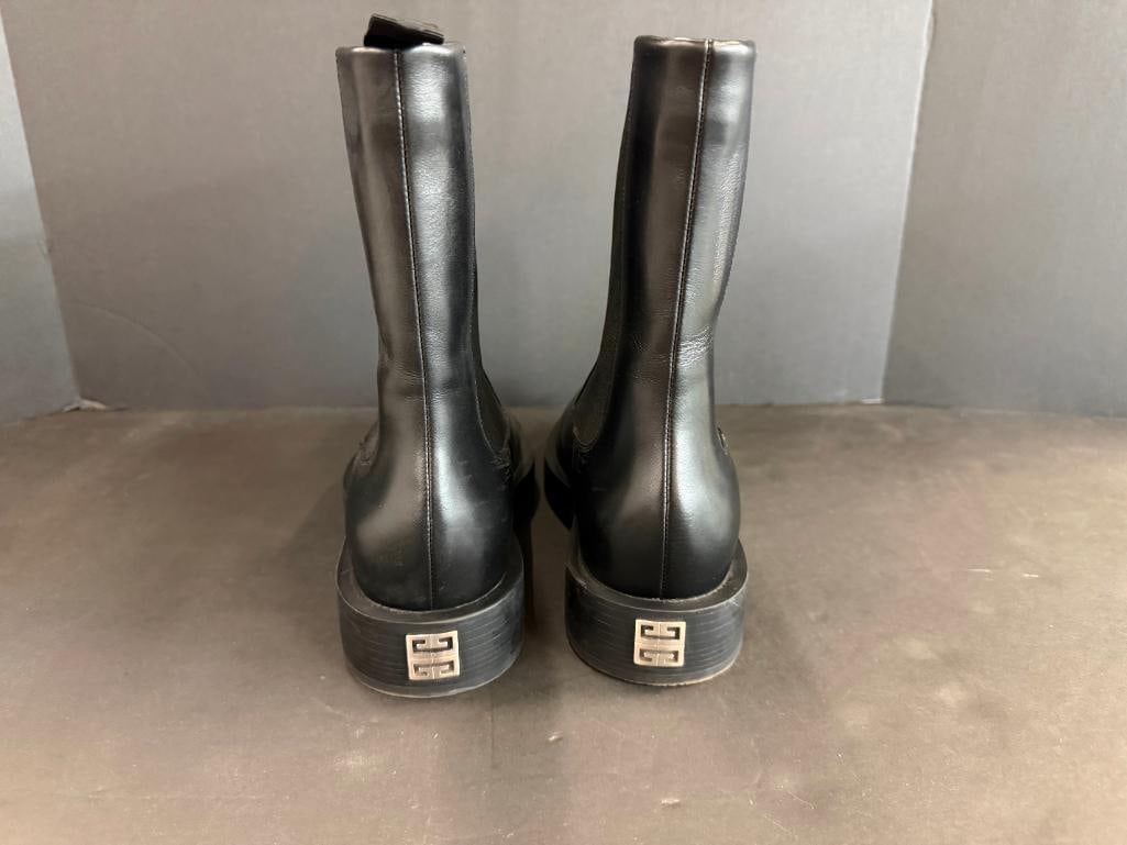 GIVENCHY Chelsea Squared Ankle Boots - 6