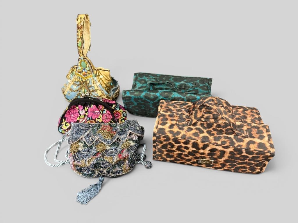 5 Vintage Handbags: 5 Vintage Handbags. Including Vera Bradley, Mary Frances, JM New York and more.
