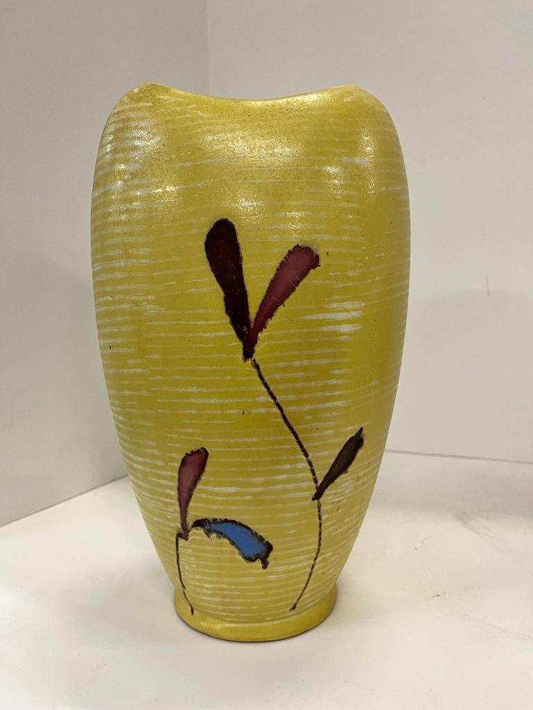 6 Pottery Vases - 12