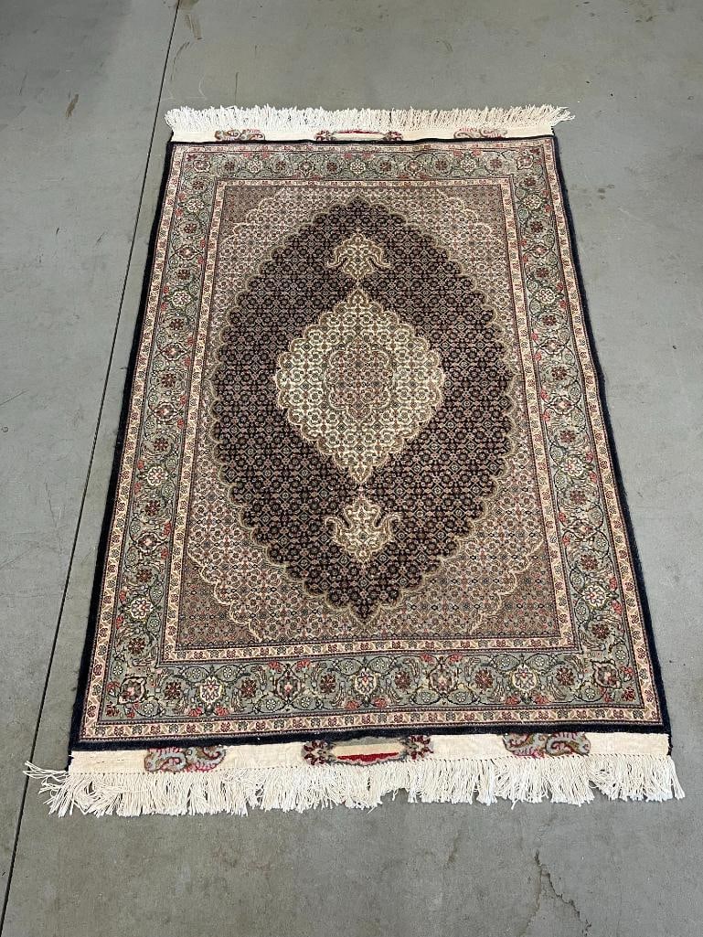 Handmade Tabriz Oriental rug - 2