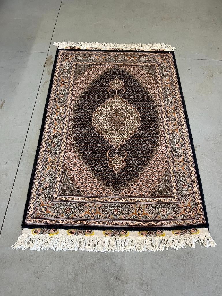 Handmade Tabriz Oriental rug - 2
