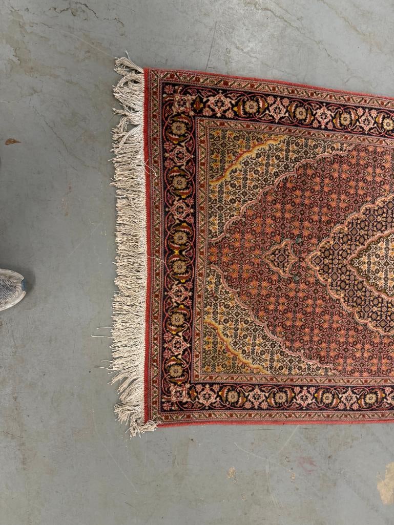 Handmade Tabriz Oriental rug - 3