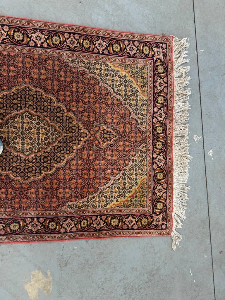Handmade Tabriz Oriental rug - 4