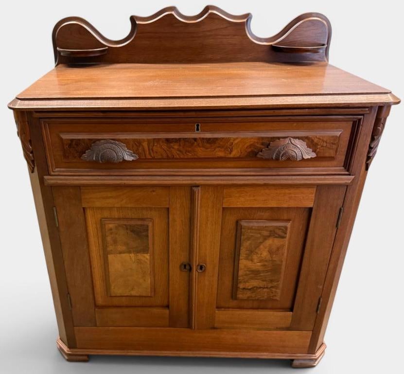 Antique Oak Washstand: Antique Oak Washstand. Approx. 37 x 30.5 x 17 inches.