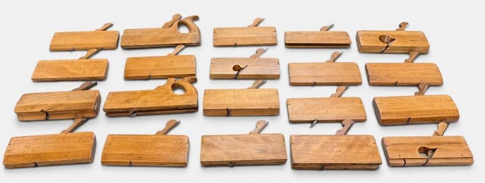 20 Antique Wood Planes: 20 Antique Wood Planes. Including L.C. Campbell, Auburn Tool Co, A. Howland & Co. and more.