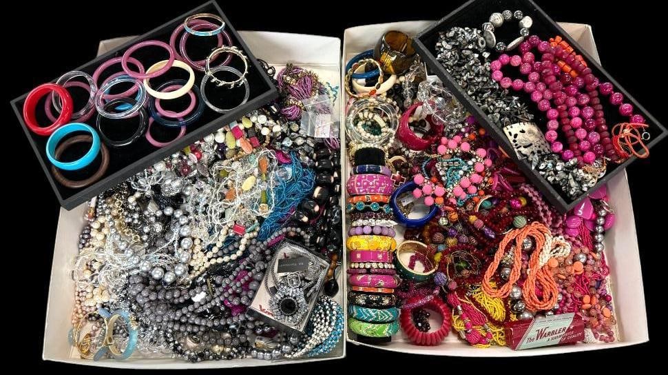 Large Group of Costume Jewelry: Large Group of Costume Jewelry bracelets, necklaces and more.
