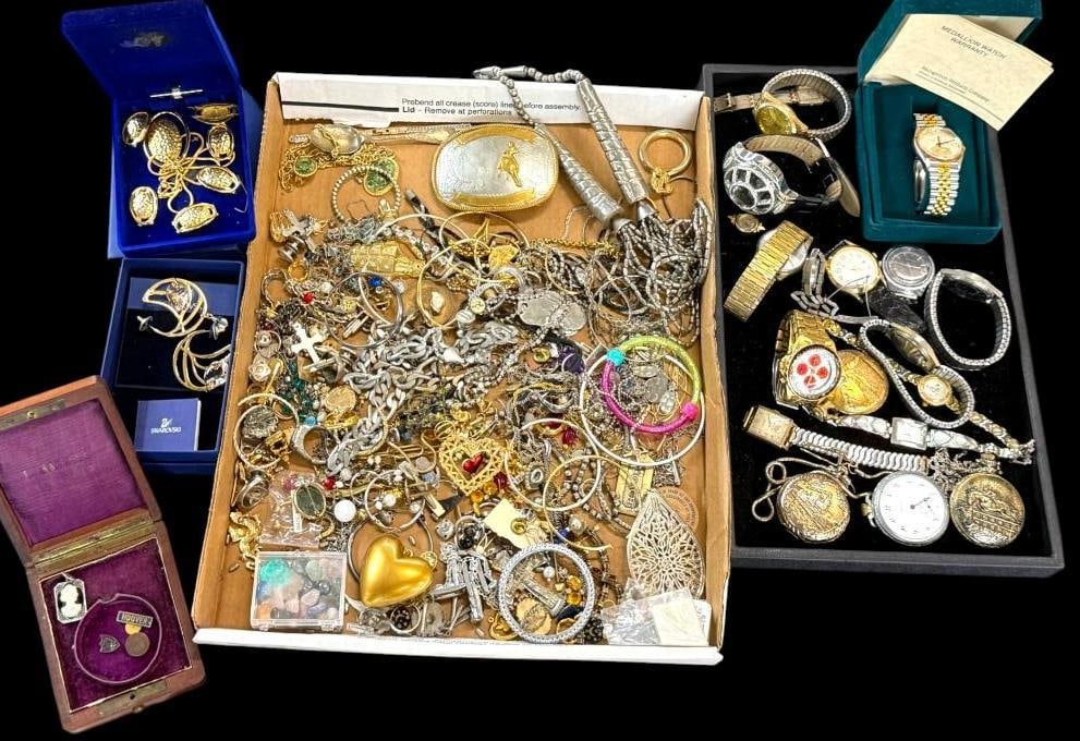 Costume Jewelry Earrings, pins and more (1 of 6)