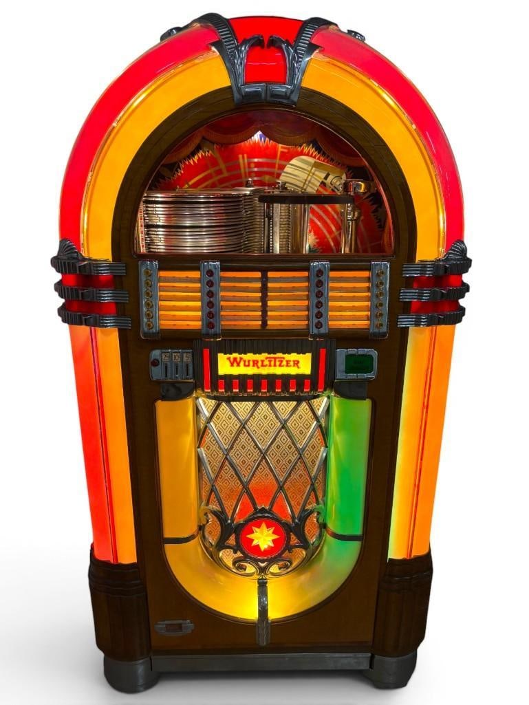 Wurlitzer Model 1015 Bubbler Jukebox (1 of 12)