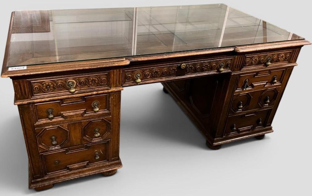 Kittinger Oak Desk: Kittinger Oak Desk. Approx. 31 inches high, 66 inches wide and 36 inches deep.