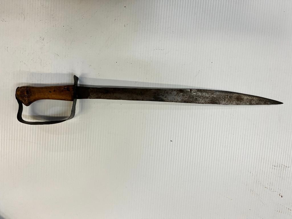 2 D Guard Knives - 7