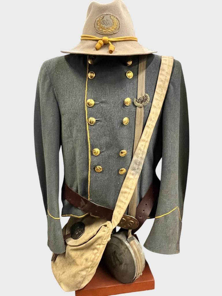 CSA Army Coat, Hat, Belt and more: CSA Army Coat, Hat, Belt, bag and canteen. 5 pieces.