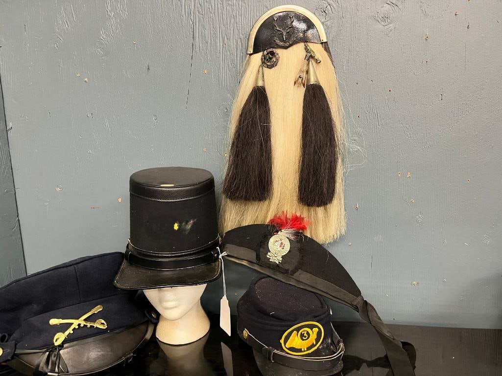 4 Military Uniform Hats and sporran (1 of 9)