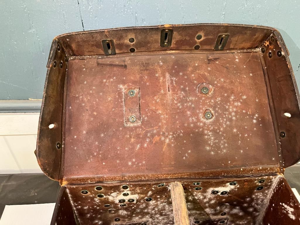 U.S. marked Leather Equipment Box - 7