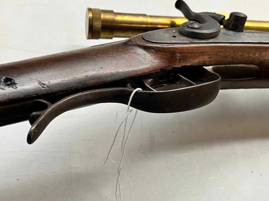 Unknown Rifle with scope - 7