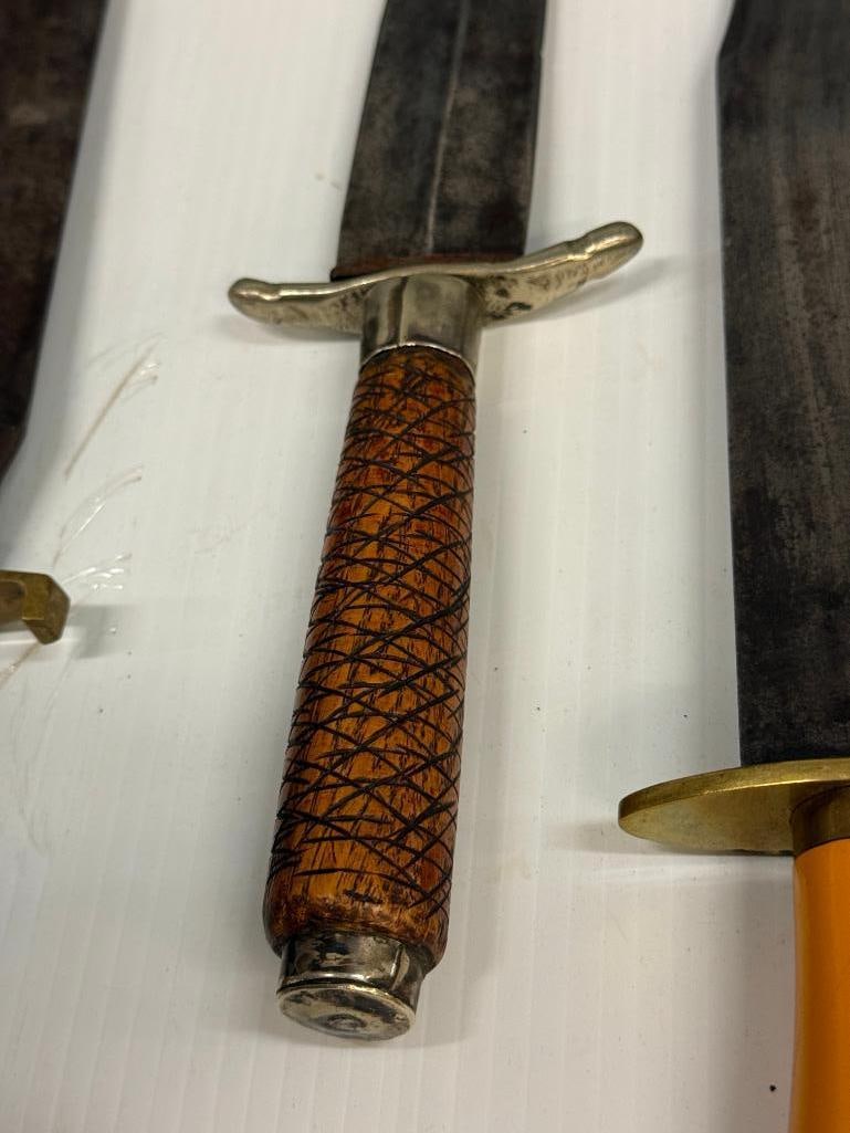 4 Large Knives - 5