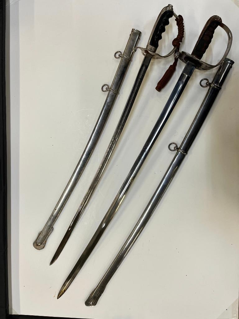 2 U.S. marked swords - 2