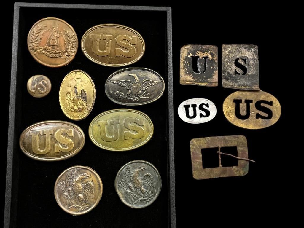 Belt Plates, Breast plates, stencils etc.: U.S. Belt Plates, Eagle Breast plates, stencils and more. 14 pieces.