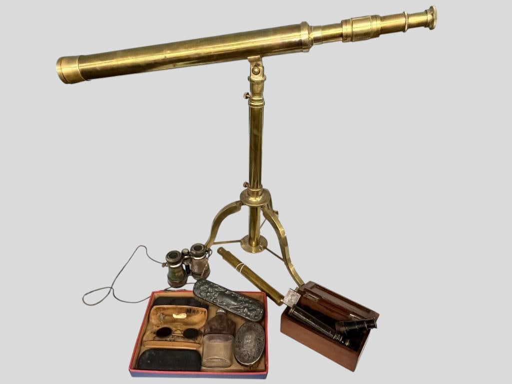 Brass telescope, eyeglasses and more: Brass telescope, eyeglasses, flask, binoculars and more. 10 pieces.