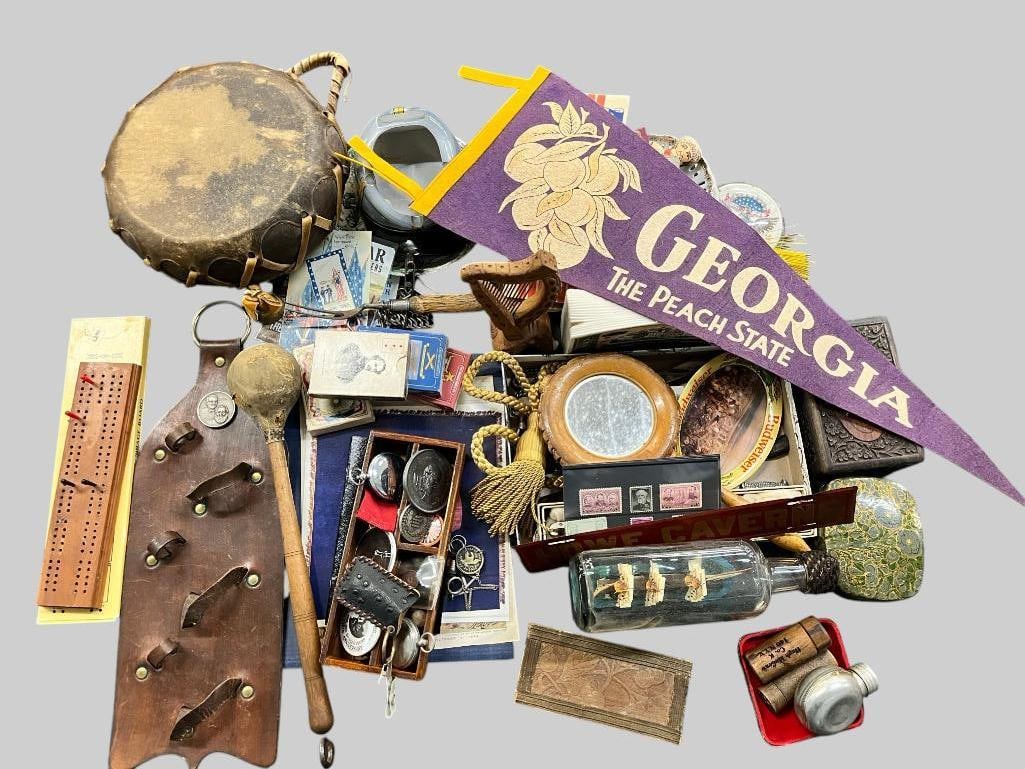 Pennants, playing cards, souvenirs etc. (1 of 8)