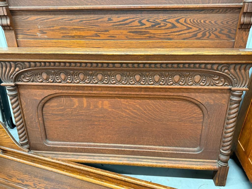 Nicely Carved Oak Bed - 3