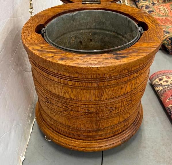 Oak Chamber Pot - 5