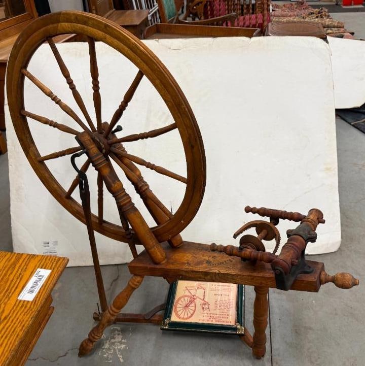 Oak Spinning Wheel - 6