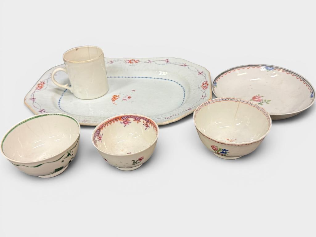 Chinese Export cup, bowls and more: Chinese Export cup, bowls and more. 6 pieces. Small tray approx. 11 x 8 inches.
