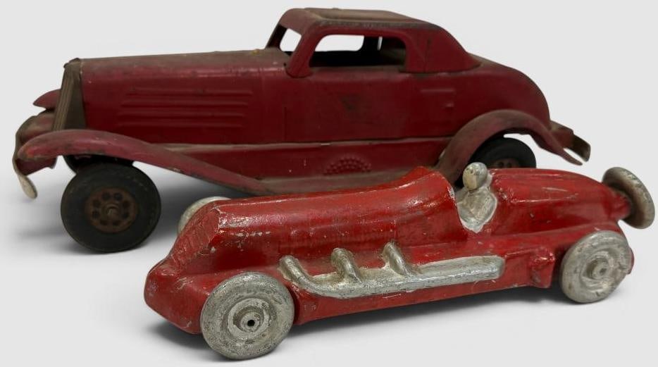 E.R. Roach Cast Aluminum Race Car etc.: E.R. Roach Cast Aluminum Race Car and Marx Siren Fire Chief car. Fire chief approx. 15 x 5 x 5 inches.