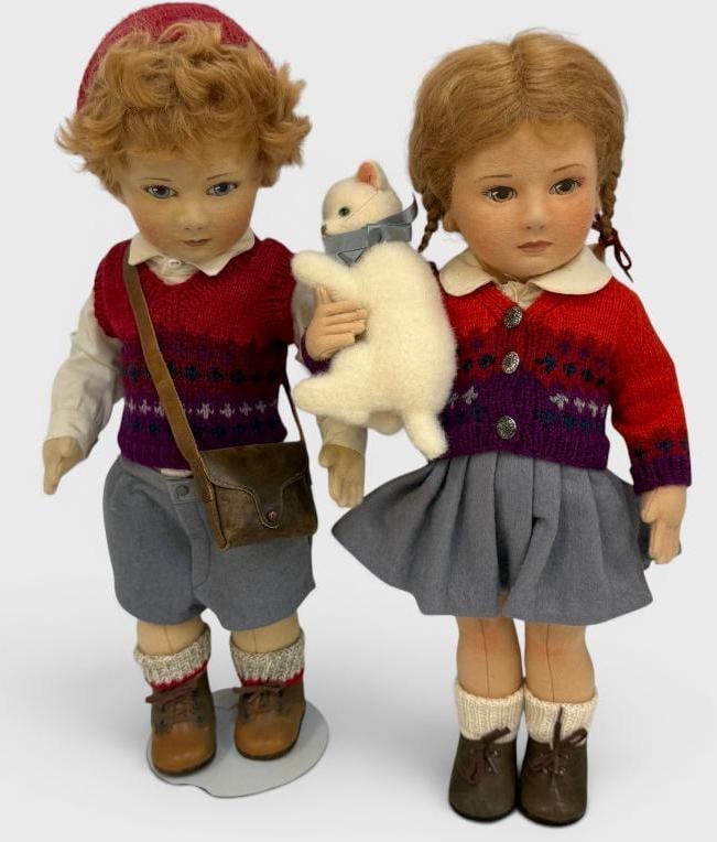 R. John Wright Little Children Dolls (1 of 7)