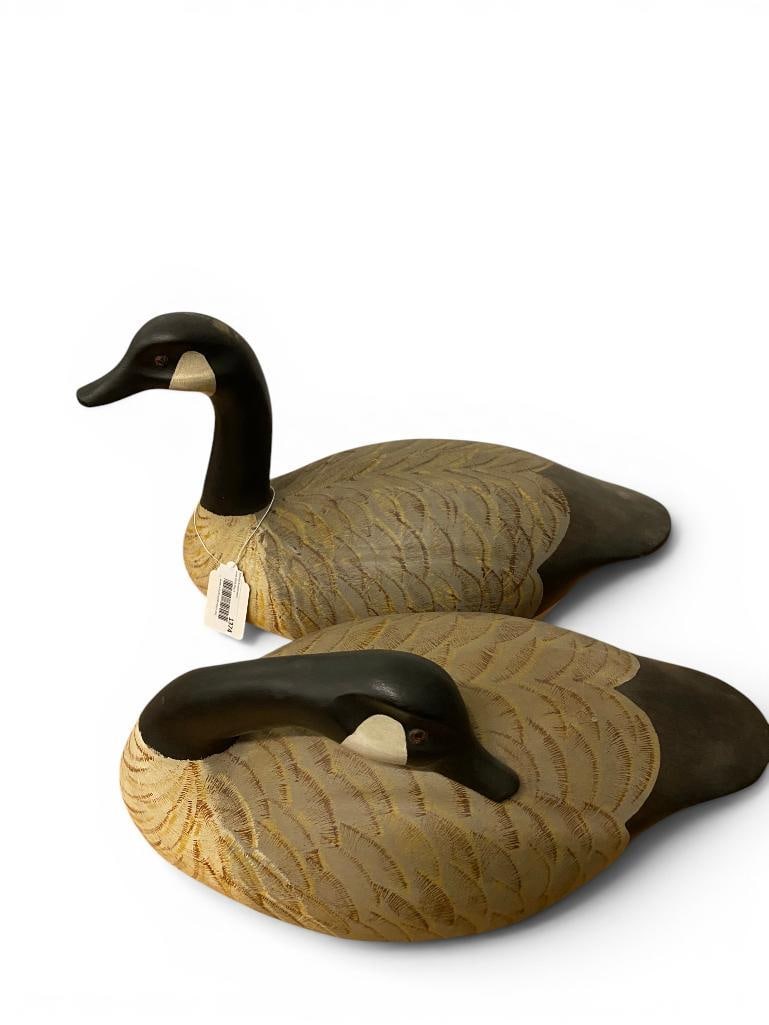 2 Goose Decoys (1 of 7)