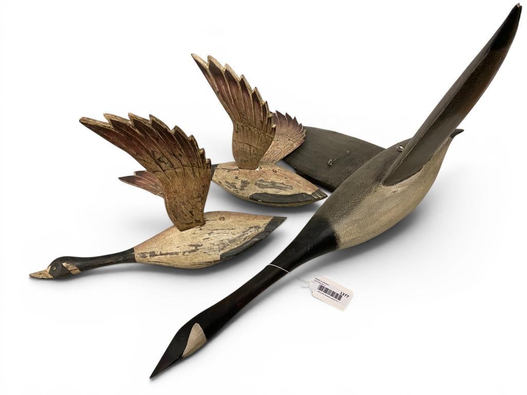 3 Goose Hanging Decoys (1 of 10)