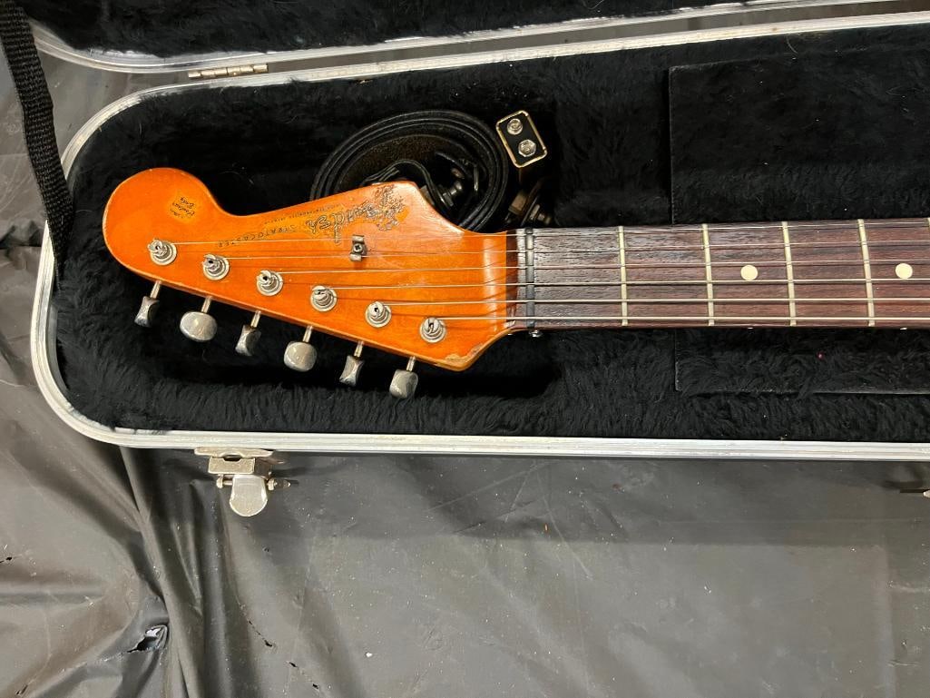 Fender Stratocaster Guitar - 3