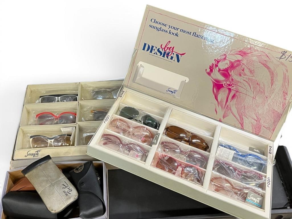 Vintage Sunglasses and Evans Display Case (1 of 8)