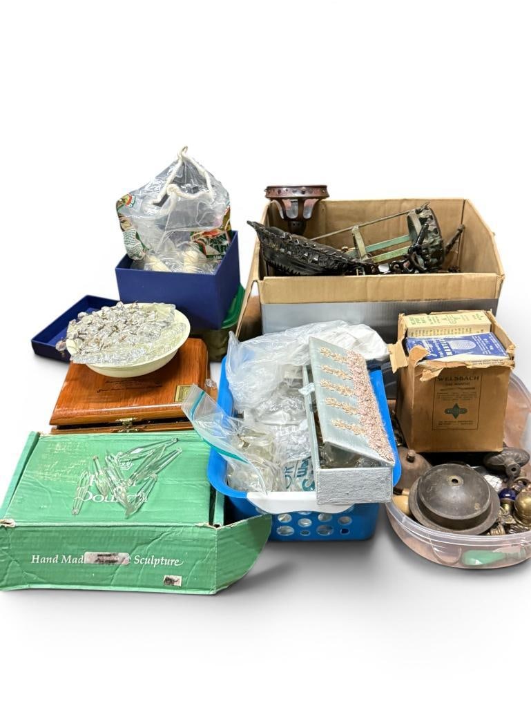 Lamp Crystals, Parts, Finials etc. (1 of 15)