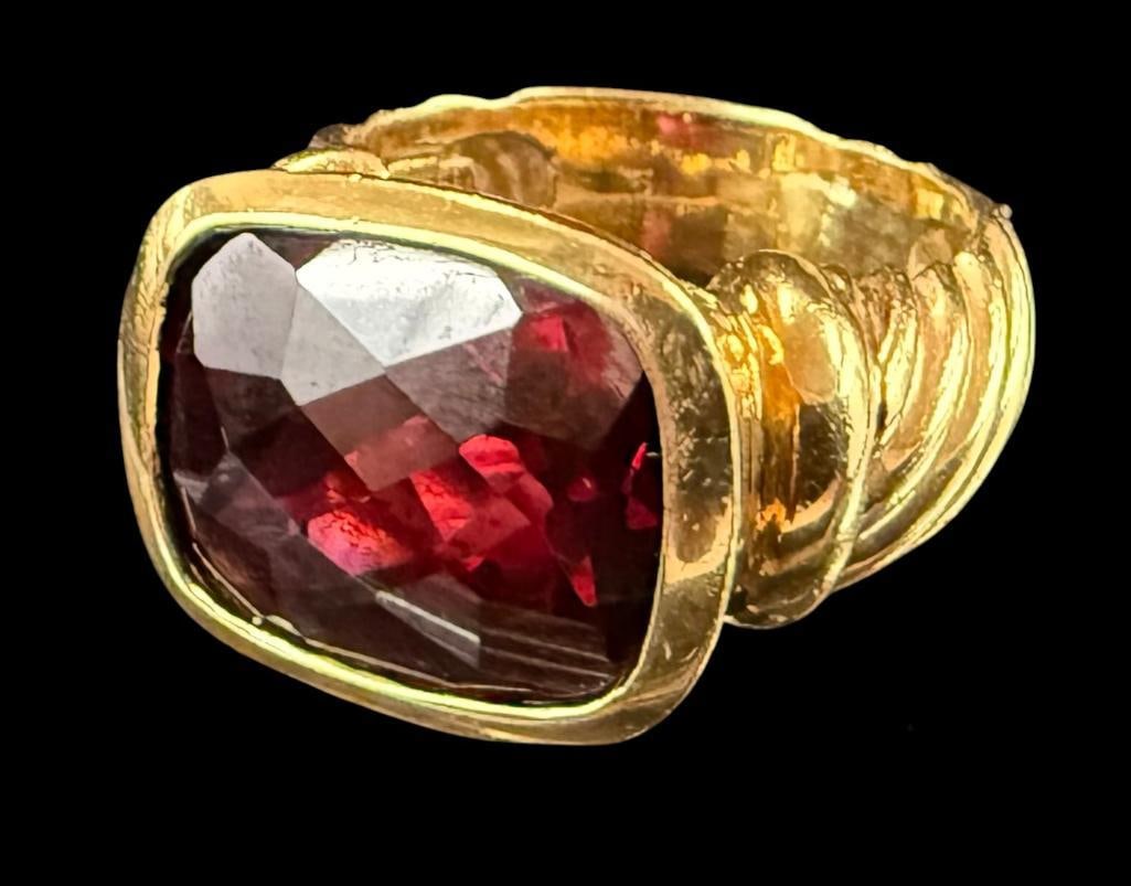 18k Gold and Garnet Ring: David Yurman 18k Gold and Garnet Ring. Approx. 14.3 grams. Approx. size 7.